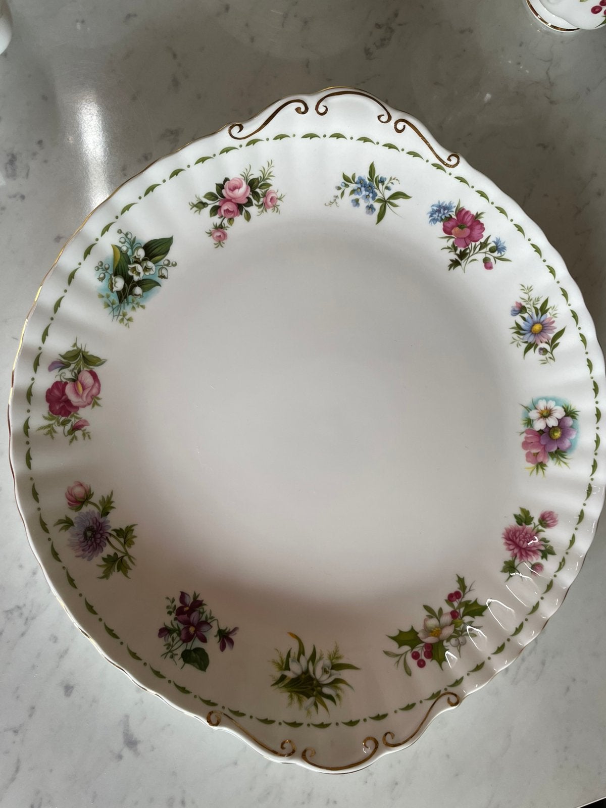 Royal Albert FLOWER OF THE MONTH DIVERSE, Ophalen