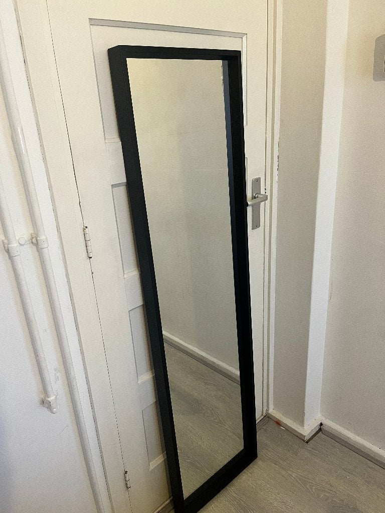 IKEA spiegel zwart, Ophalen, Nieuw, Rechthoekig, Minder dan 50 cm