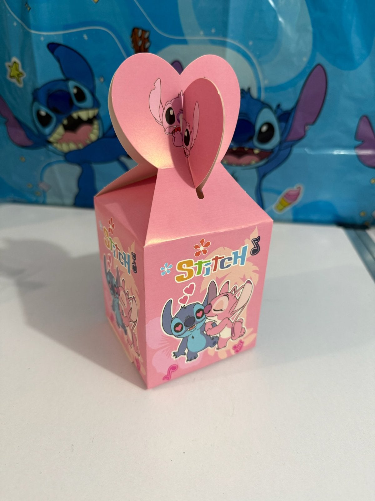 Stitch roze traktatie doosje, Ophalen of Verzenden, Nieuw, Feestartikel, Verjaardag