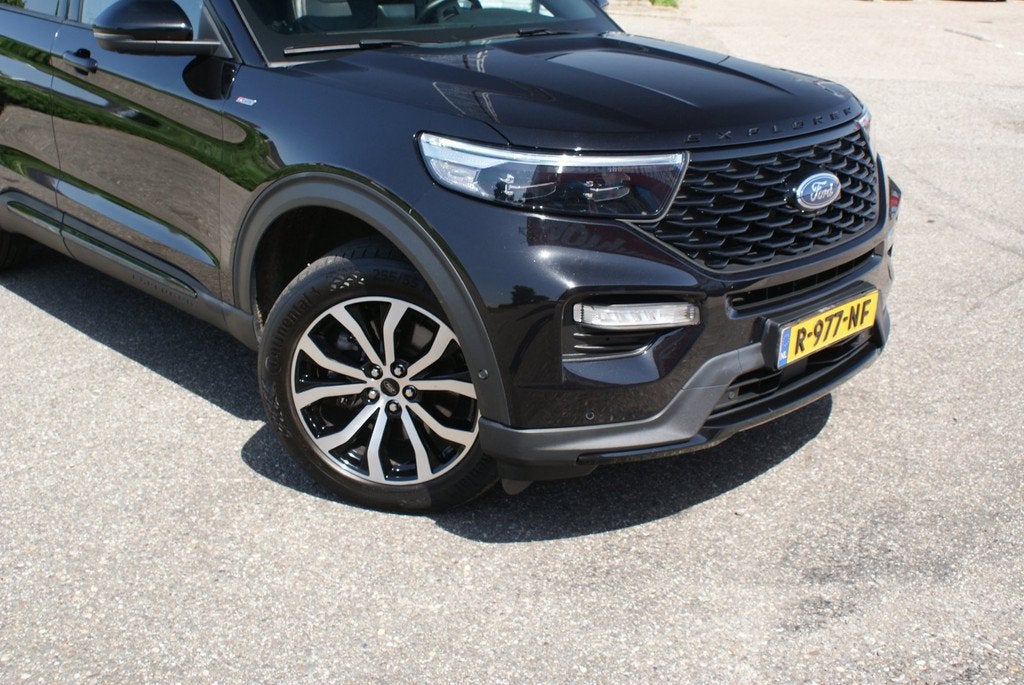 Ford Explorer 3.0 V6 EcoBoost PHEV ST-Line | Pano | 360 Came, Auto's, Ford, Automaat, Gebruikt, 2441 kg, Zwart