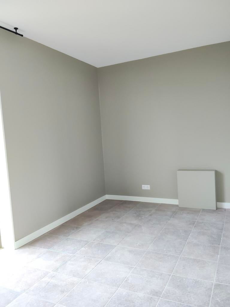 Foto 18 van STUCADOOR  SCHILDER  NODIG €15 M2