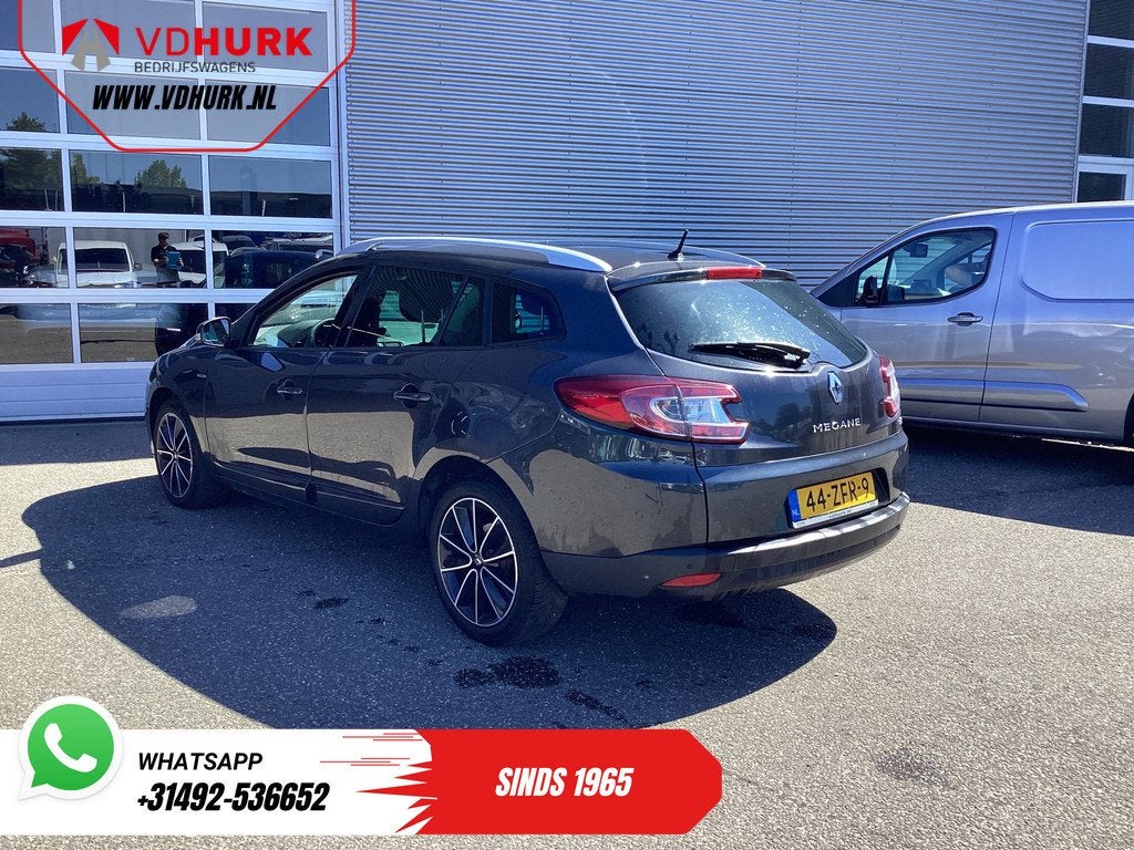 Renault Mégane Estate 1.5 dCi Bose/ Climate/ LMV/ Cruise/ P, Auto's, Renault, Voorwielaandrijving, Euro 5, LED verlichting, 4 cilinders