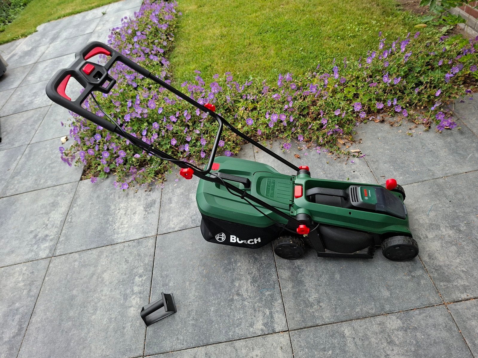 Bosch Rotak 18V-32 Accu-grasmaaier met Accu en Lader, Ophalen, Cirkelmaaier, Accu-grasmaaier, Zo goed als nieuw