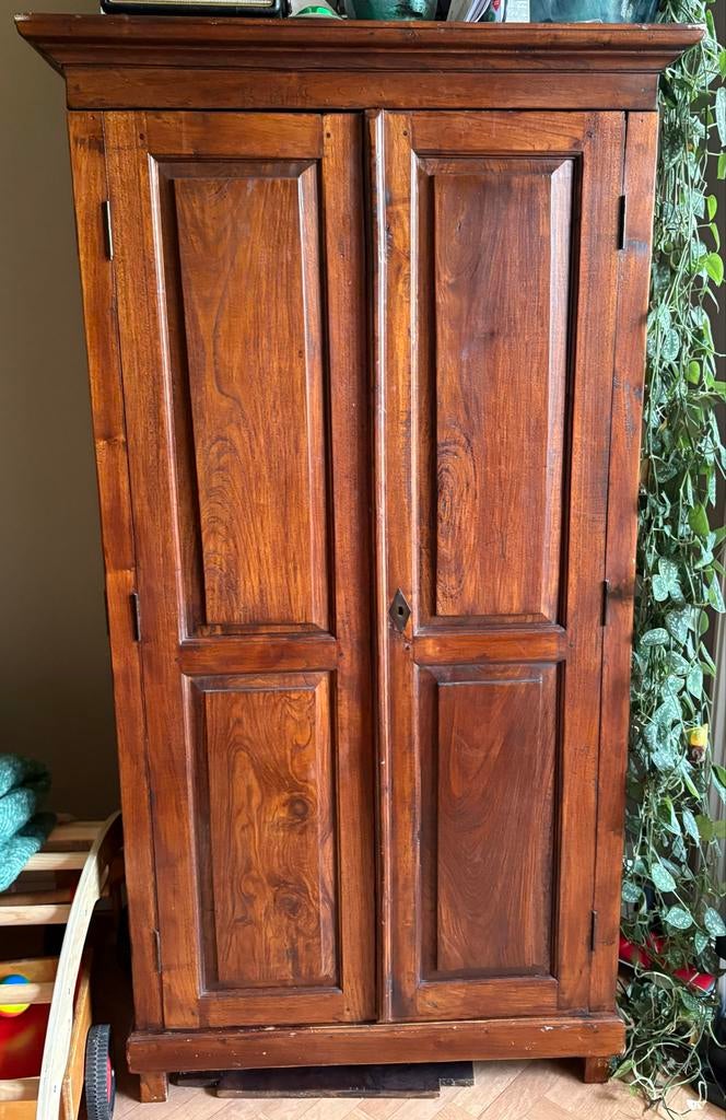 Massief houten kast, Ophalen, Gebruikt