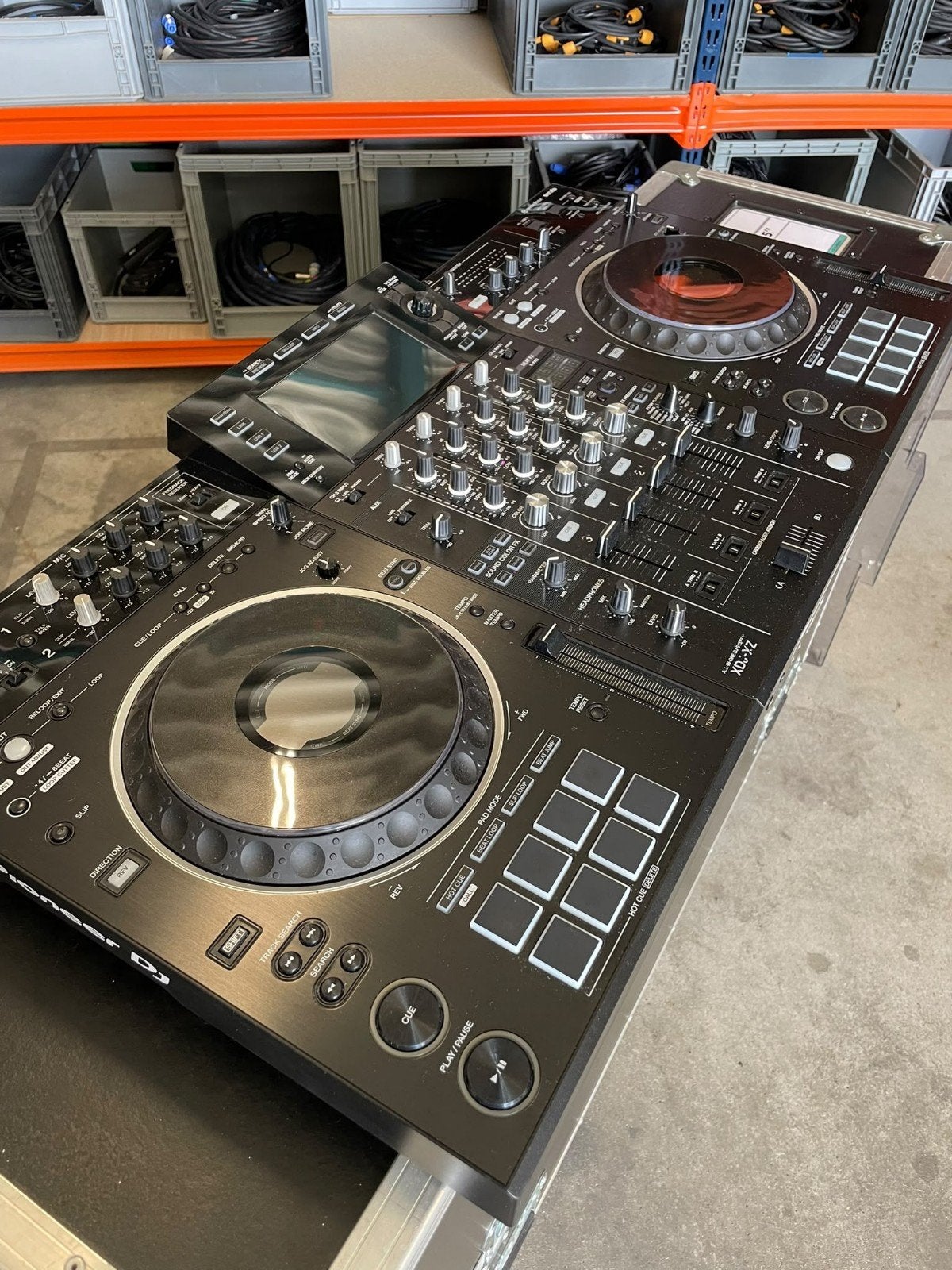 Foto 4 van Pioneer XDJ-XZ controller