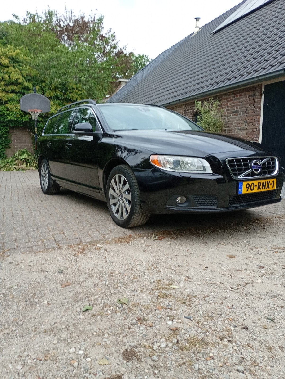 Volvo v70 t4 benzine zwart NAP, Voorwielaandrijving, Adaptive Cruise Control, Zwart, Leder