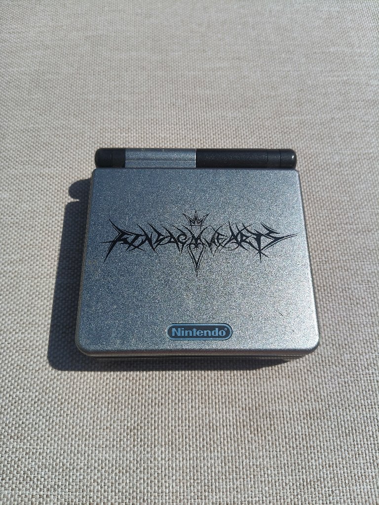 Nintendo Game Boy Advance SP console Kingdom Hearts edition, Spelcomputers en Games, Spelcomputers | Nintendo Game Boy, Gebruikt