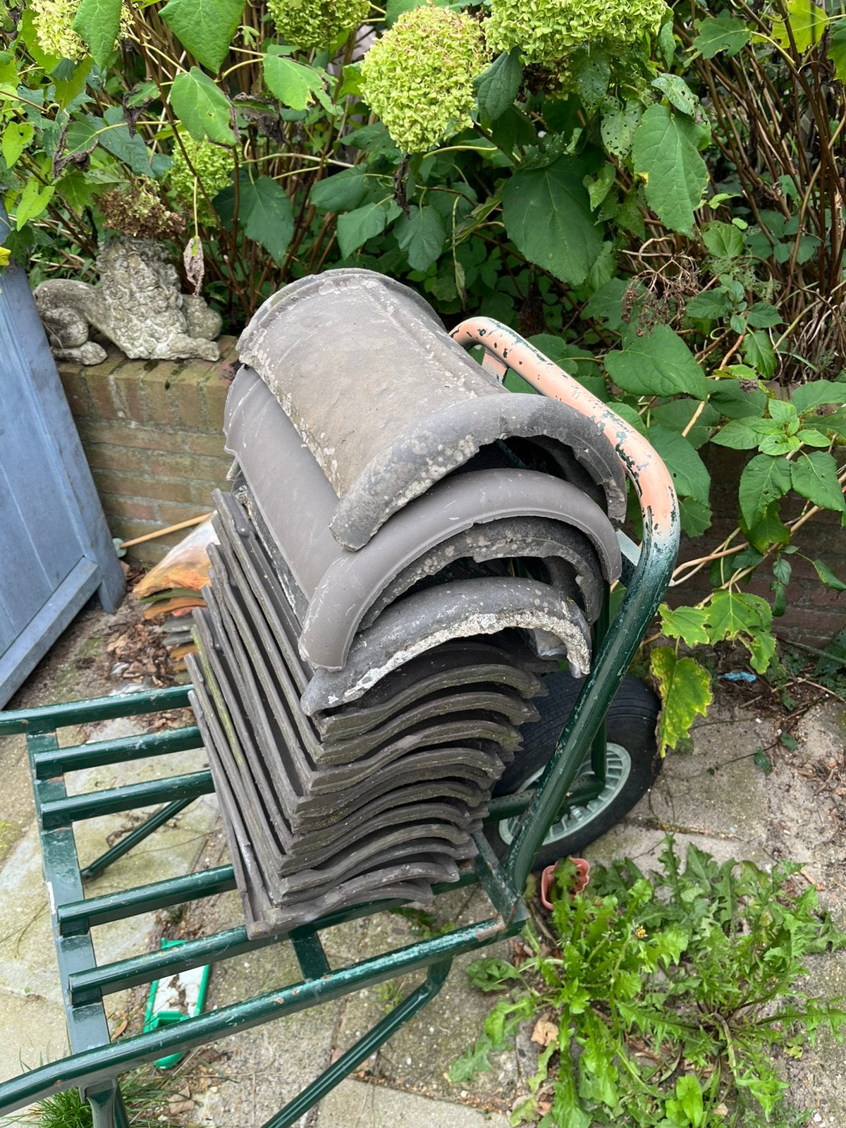 4 nokvorsten en 12 dakpannen koramic, Steen of Klei, Ophalen of Verzenden, 15 m² of meer, Dakpannen
