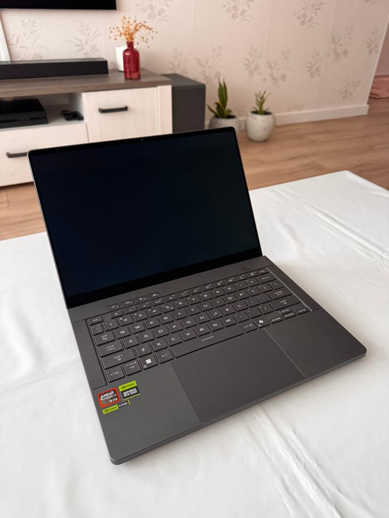 Asus zephyrus G14 | RTX5070Ti met RYZEN 9 ai 370hx, Computers en Software, Windows Laptops, Ophalen, Met videokaart, 14 inch, Zo goed als nieuw