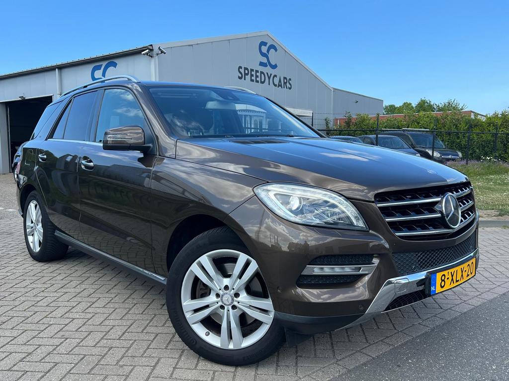 Mercedes-Benz M-Klasse ML350 4Matic Bang&Olufsen Distronic, Auto's, Automaat, Navigatiesysteem, Zwart, Bruin