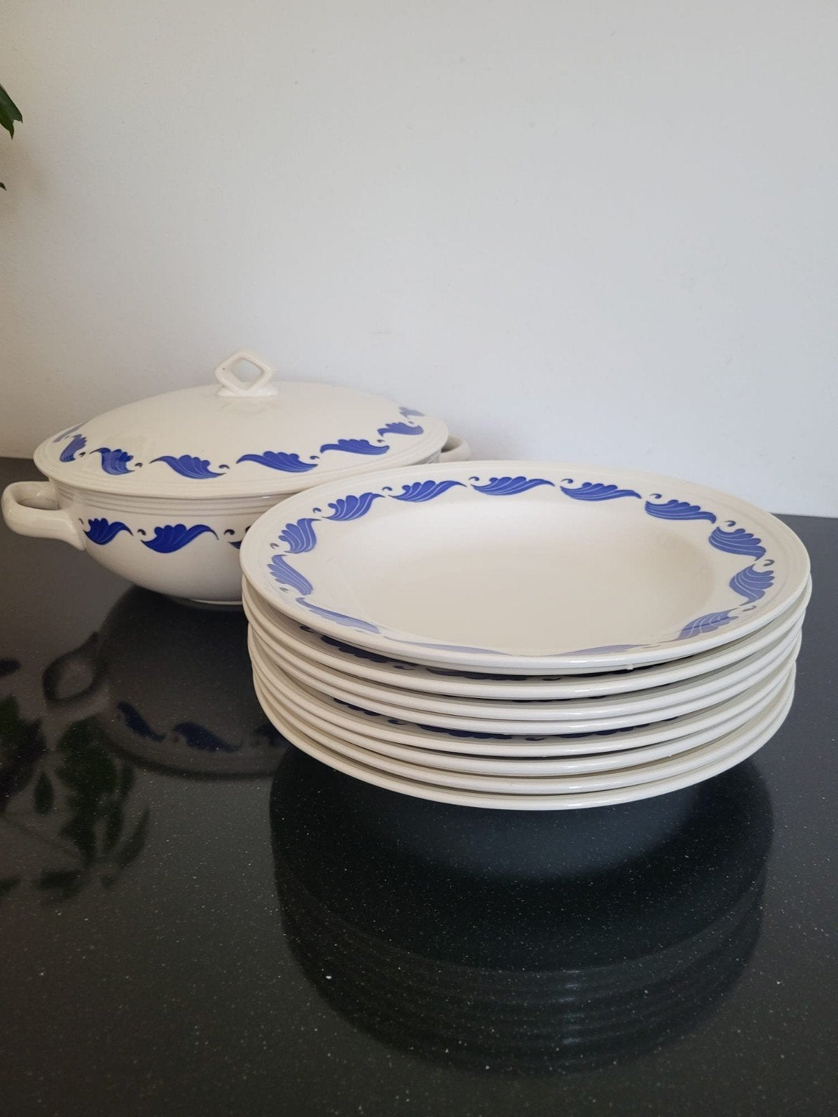 Boch La Louvière soepterrine met 8 diepe borden, Ophalen of Verzenden