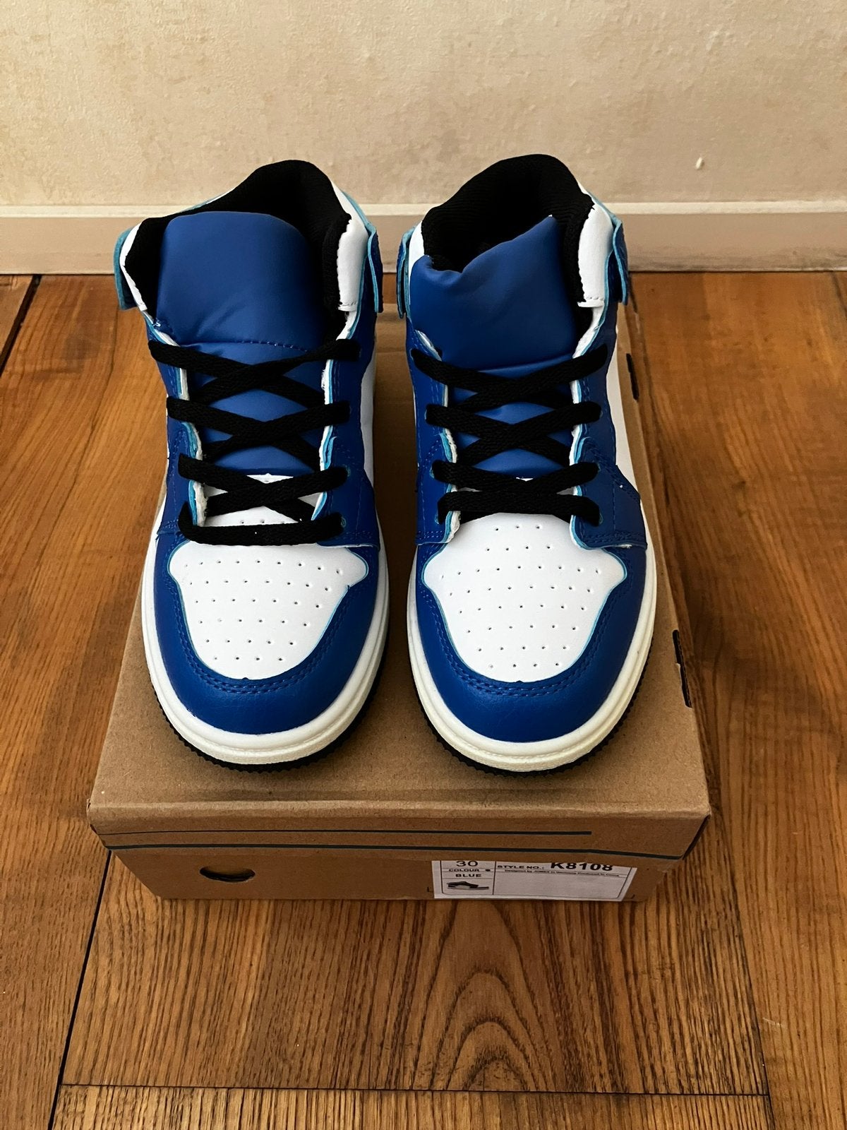 Sneaker, schoen, kinderschoen blauw/wit. Maat 30. Nieuw!, Ophalen, Jongen of Meisje, Schoenen, Nieuw