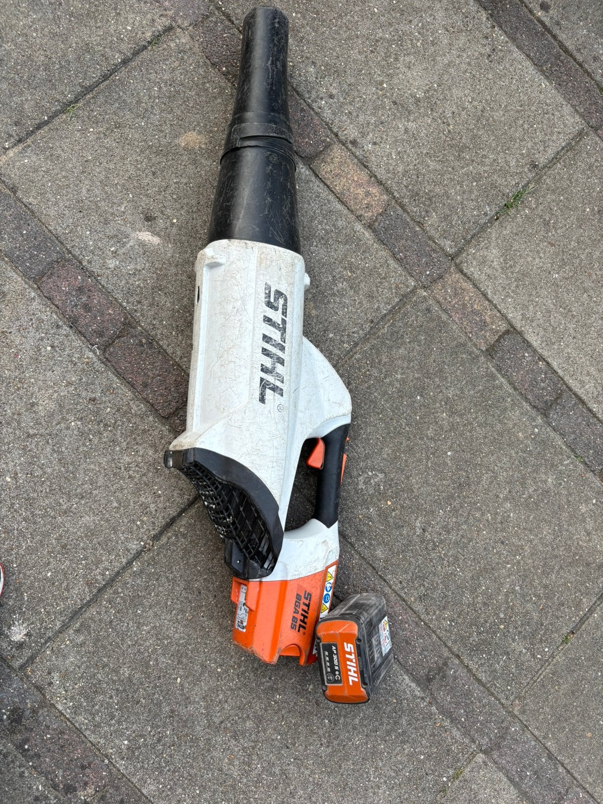 Stihl accubladblazer BGA 85 met accu, Ophalen of Verzenden, Zo goed als nieuw, Accu