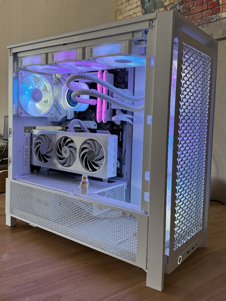 Intel | i7-12700K | 32GB DDR4 | 2TB | RTX5060 ti | RGB, Computers en Software, Desktop Pc's, Ophalen, 32 GB, Custom Build, Zo goed als nieuw
