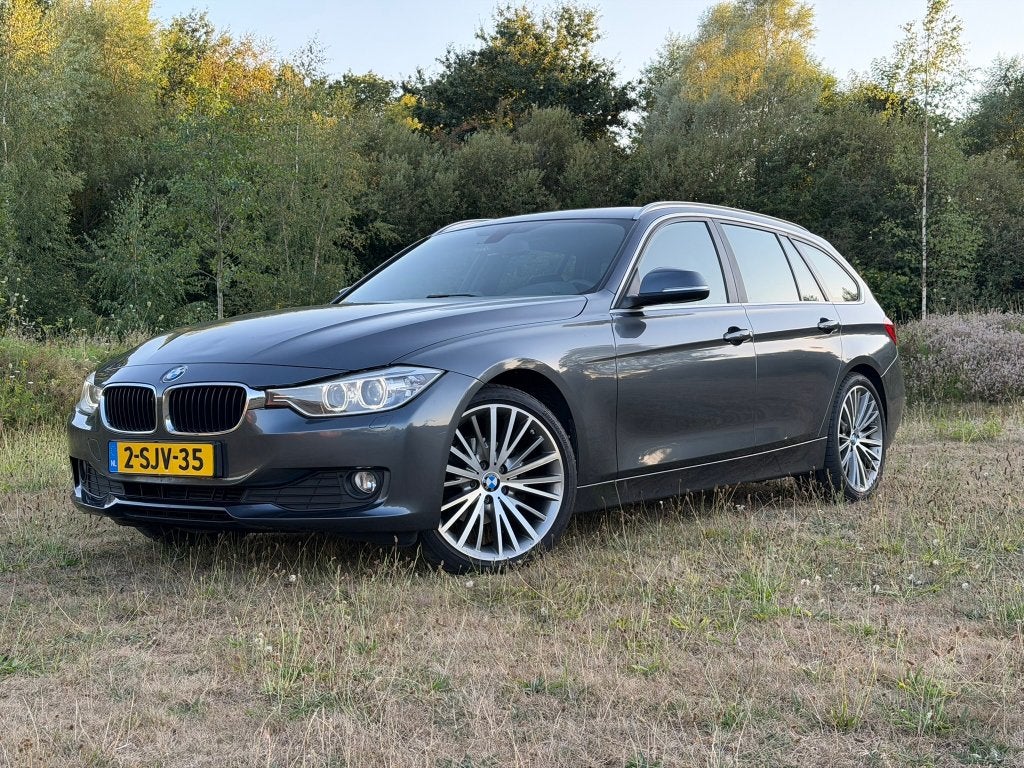 BMW 316i Touring F31, Leder, 19 inch, volledig onderhouden, Auto's, BMW, 4 cilinders, Handgeschakeld, Particulier, Navigatiesysteem