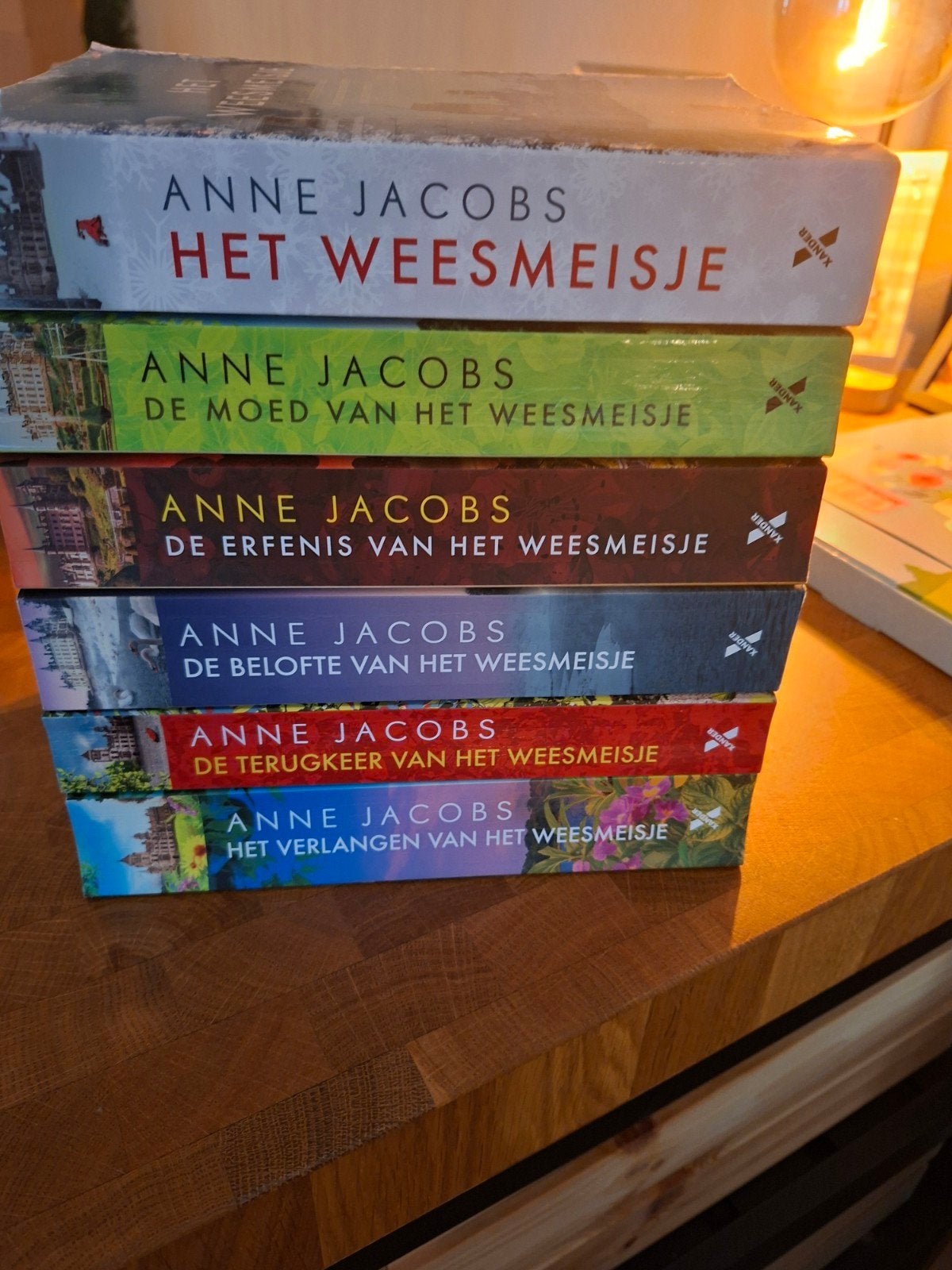 De Weesmeisje Serie - Complete Set van Anne Jacobs, Boeken, Ophalen of Verzenden, Zo goed als nieuw, Anne Jacobs, Nederland