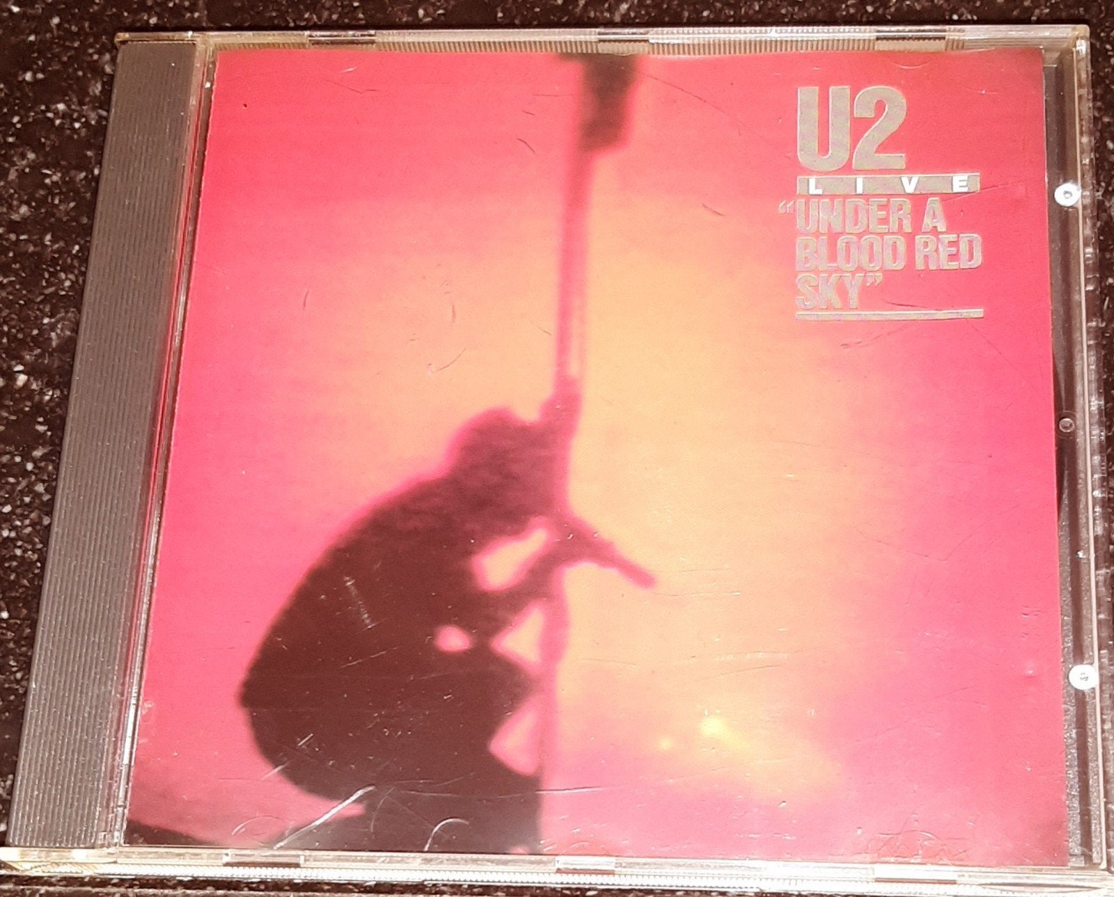 U2 live under a blood red sky, Ophalen of Verzenden, Zo goed als nieuw, Poprock, Album