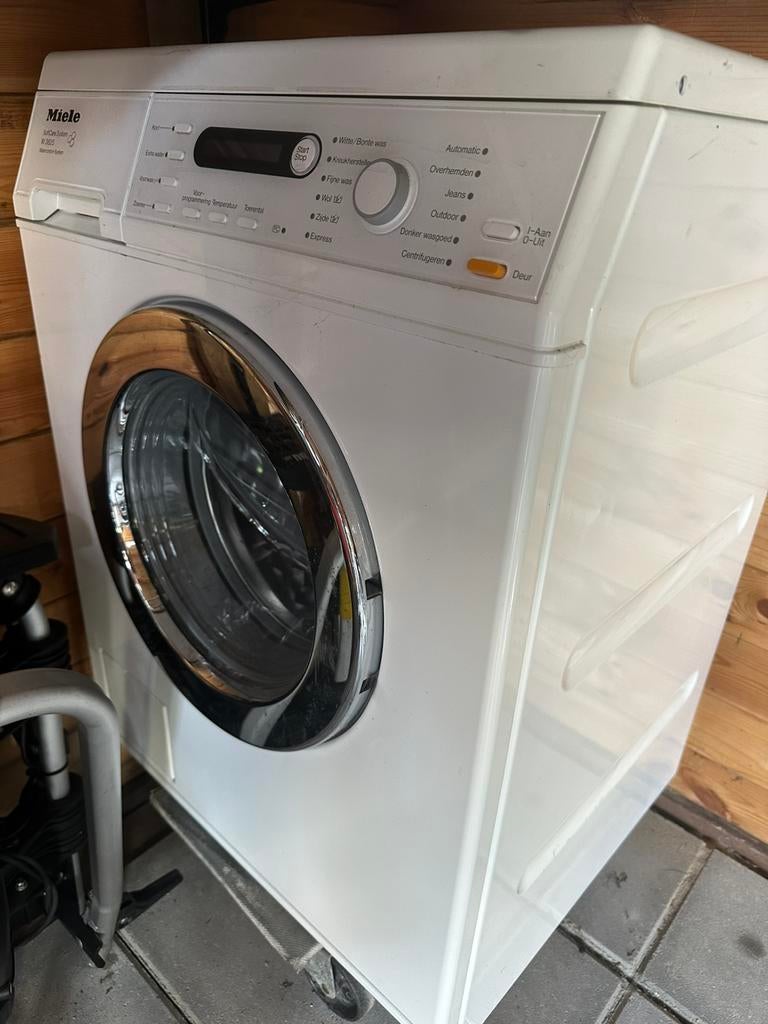 MIELE WASMACHINE, Witgoed en Apparatuur, Wasmachines, Ophalen, Zo goed als nieuw, 85 tot 90 cm, 1200 tot 1600 toeren