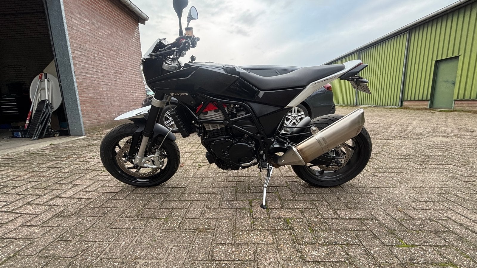 Husqvarna nuda 900 2012 lage km stand, Particulier, SuperMoto
