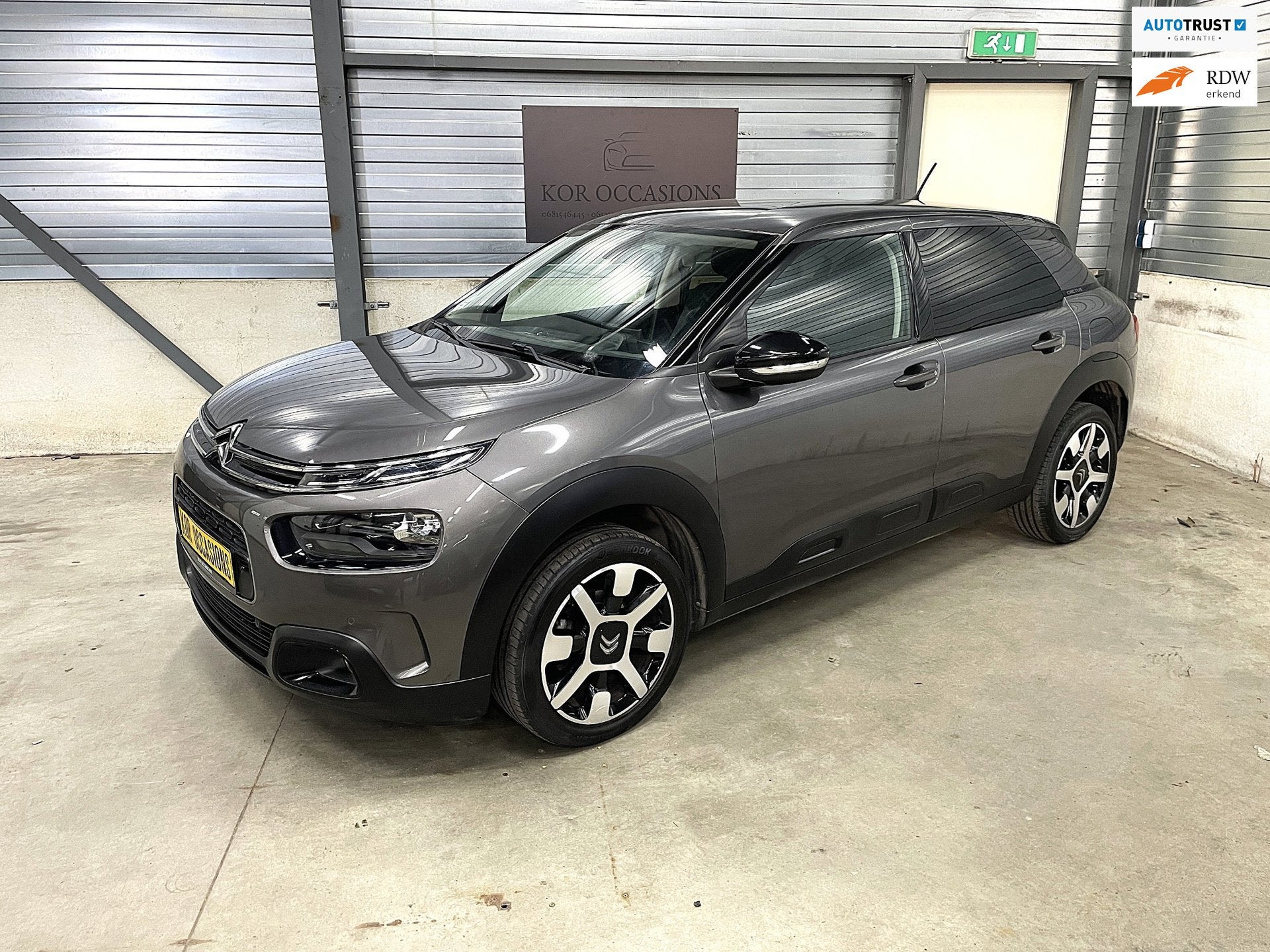 Citroen C4 Cactus 1.2 PureTech Shine 2e eigenaar disriem ver, Voorwielaandrijving, 1005 kg, Stof, Gebruikt