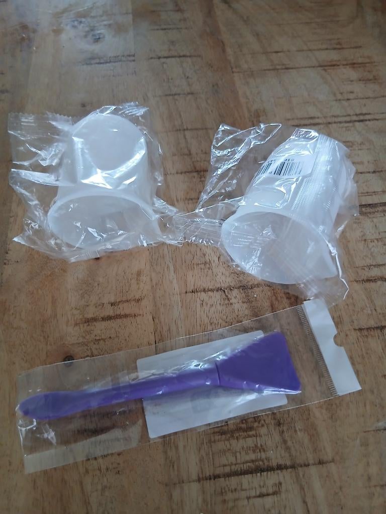 Mengbeker epoxy met spatel - Nieuw, Ophalen, Gereedschap of Toebehoren, Nieuw, Meerkleurig