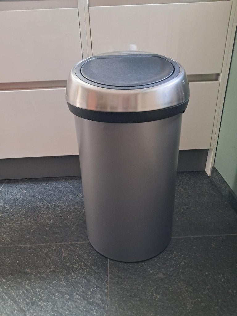 Brabantia Touch Bin Prullenbak - 60 liter Platinum, Huis en Inrichting, 50 – 75, 40 liter of meer, Ophalen of Verzenden, Zo goed als nieuw