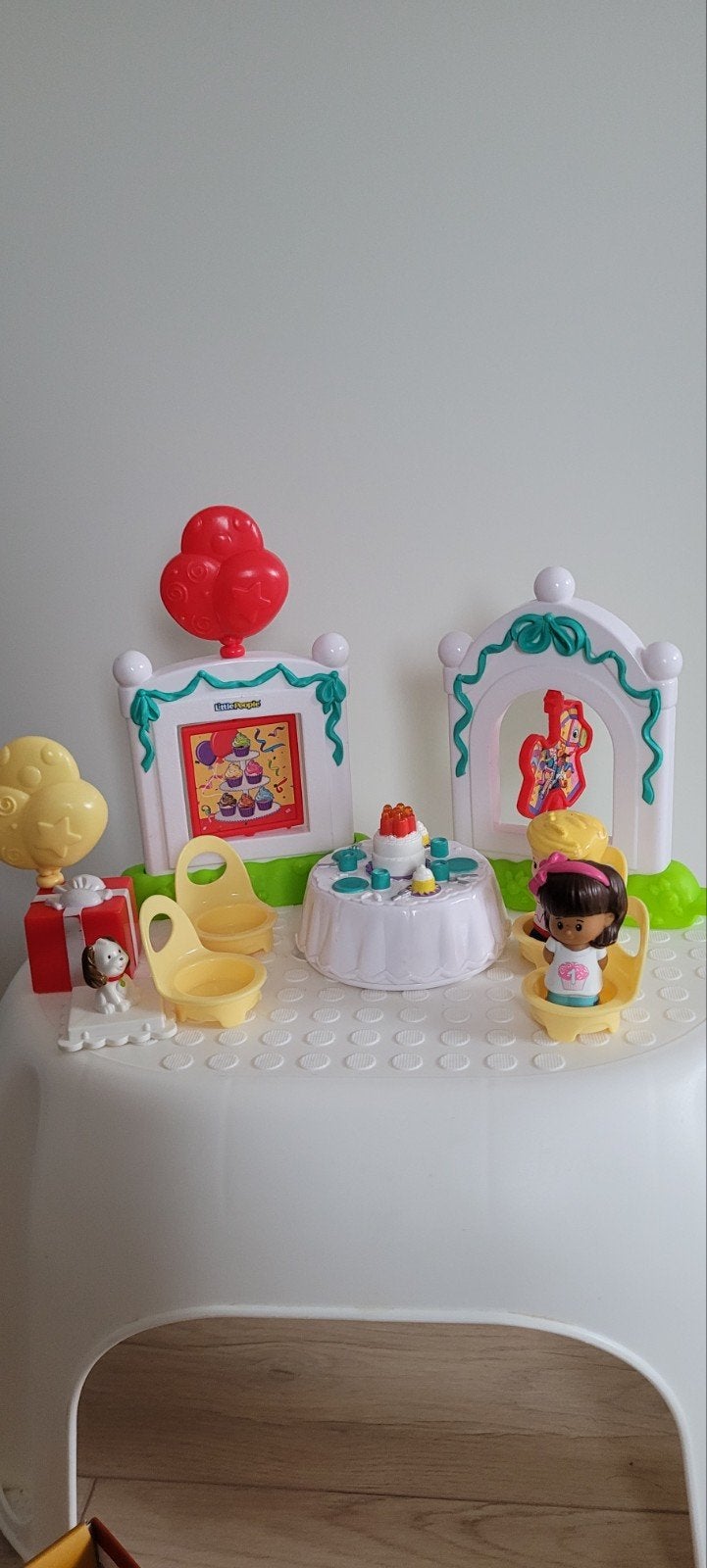 Fisher-Price Little People Verjaardagsfeestje Speelset, Ophalen of Verzenden, Zo goed als nieuw, Jongen of Meisje