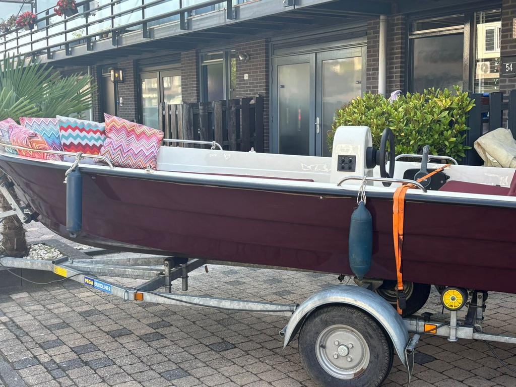 Heerlijke Verano 425 console boot, Watersport en Boten, Ophalen, 10 tot 30 pk, Zo goed als nieuw, Buitenboordmotor