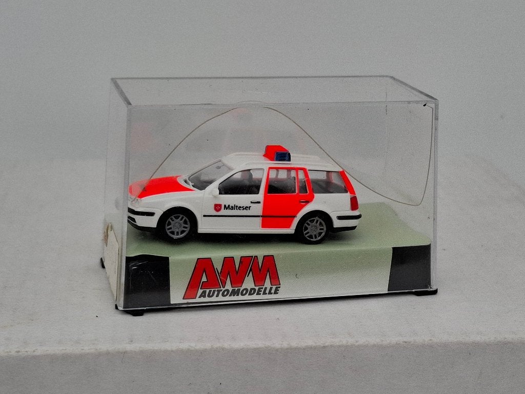 VW Golf Variant ambulance Malteser - AWM 1/87, Verzenden, Zo goed als nieuw, Auto, AWM