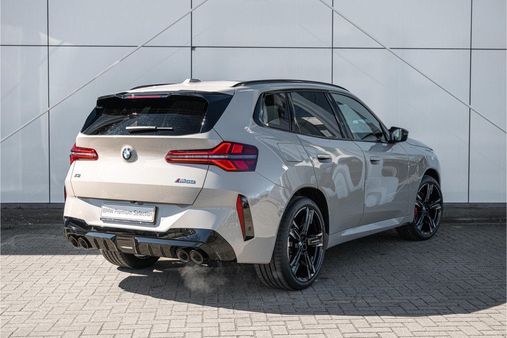 BMW X3 M50 M Sport Automaat / Trekhaak / Panoramadak / Sport, Auto's, BMW, Met garantie (alle), 2500 kg, Bedrijf, Vierwielaandrijving