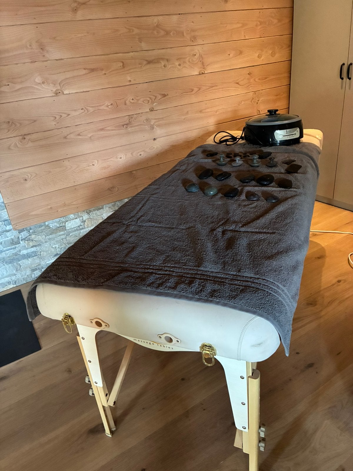 Onstpannings massage, Diensten en Vakmensen