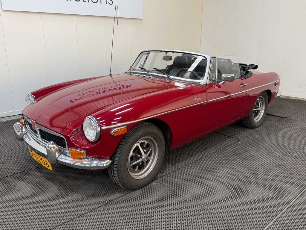 MG - B type - 1.8 Roadster - Oldtimer - 1974, Auto's, Oldtimers, Bedrijf, MG, Benzine, Overige carrosserieën, Handgeschakeld, Geïmporteerd