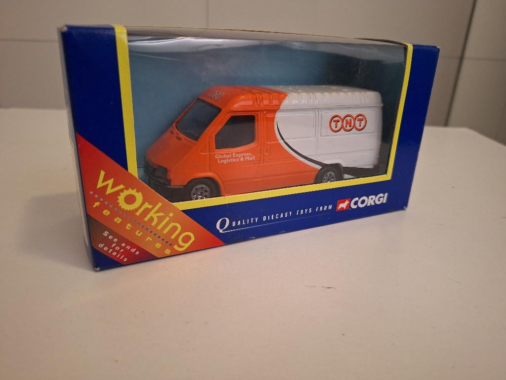 Corgi Toys Ford Transit TNT (nr. 58119), Hobby en Vrije tijd, Modelauto's | 1:43, Ophalen of Verzenden, Zo goed als nieuw, Auto