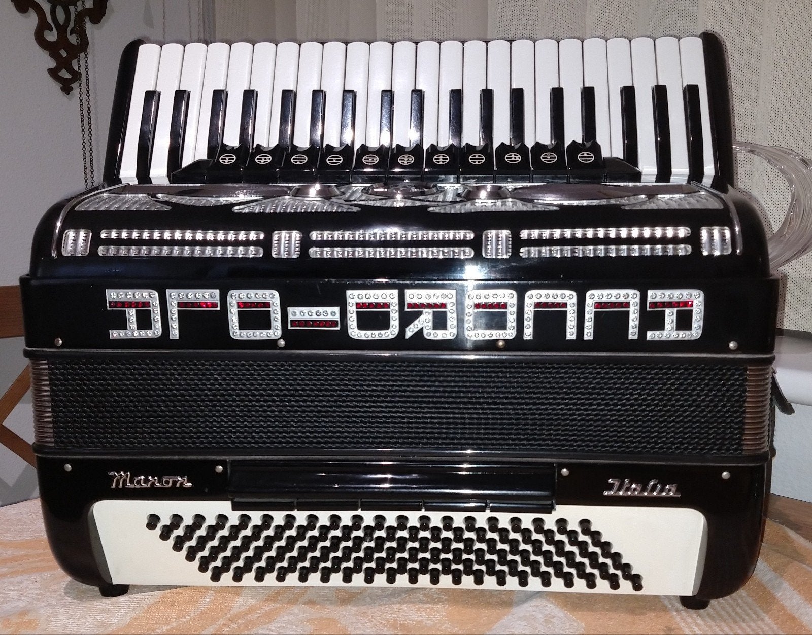 accordiola manon Italia Toetsaccordeon - Zwart, Zo goed als, Met riemen, Zo goed als nieuw, 120-bas, Ophalen