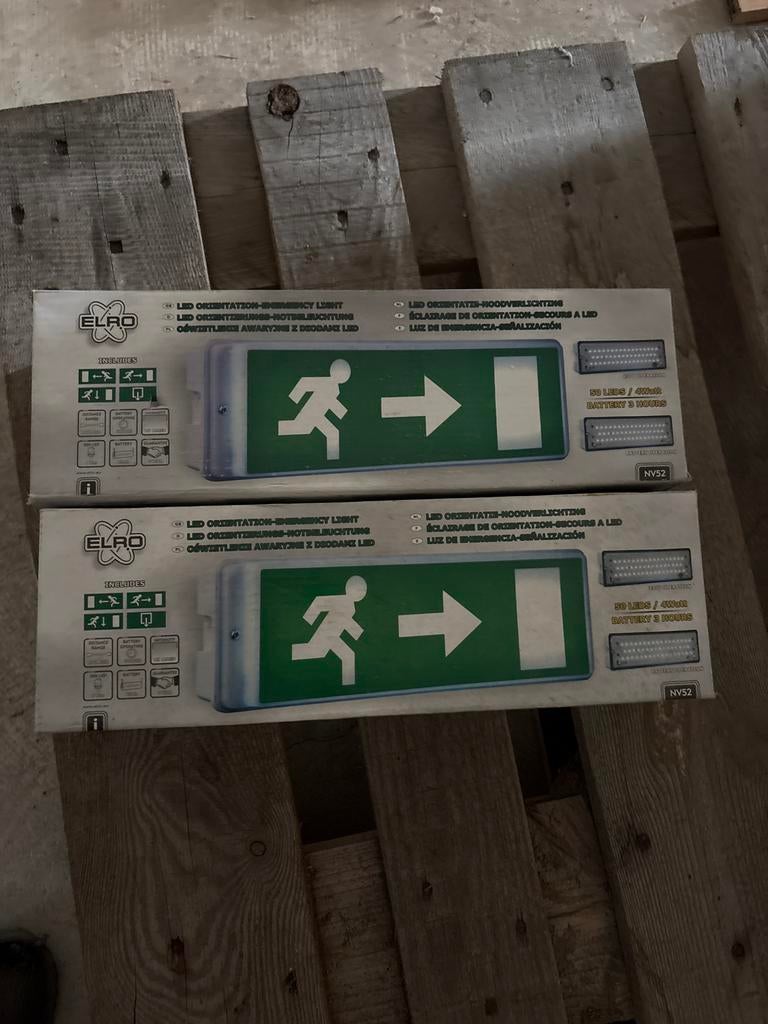 ELRO LED Noodverlichting / Oriëntatieverlichting NV52, Ophalen of Verzenden, Zo goed als nieuw