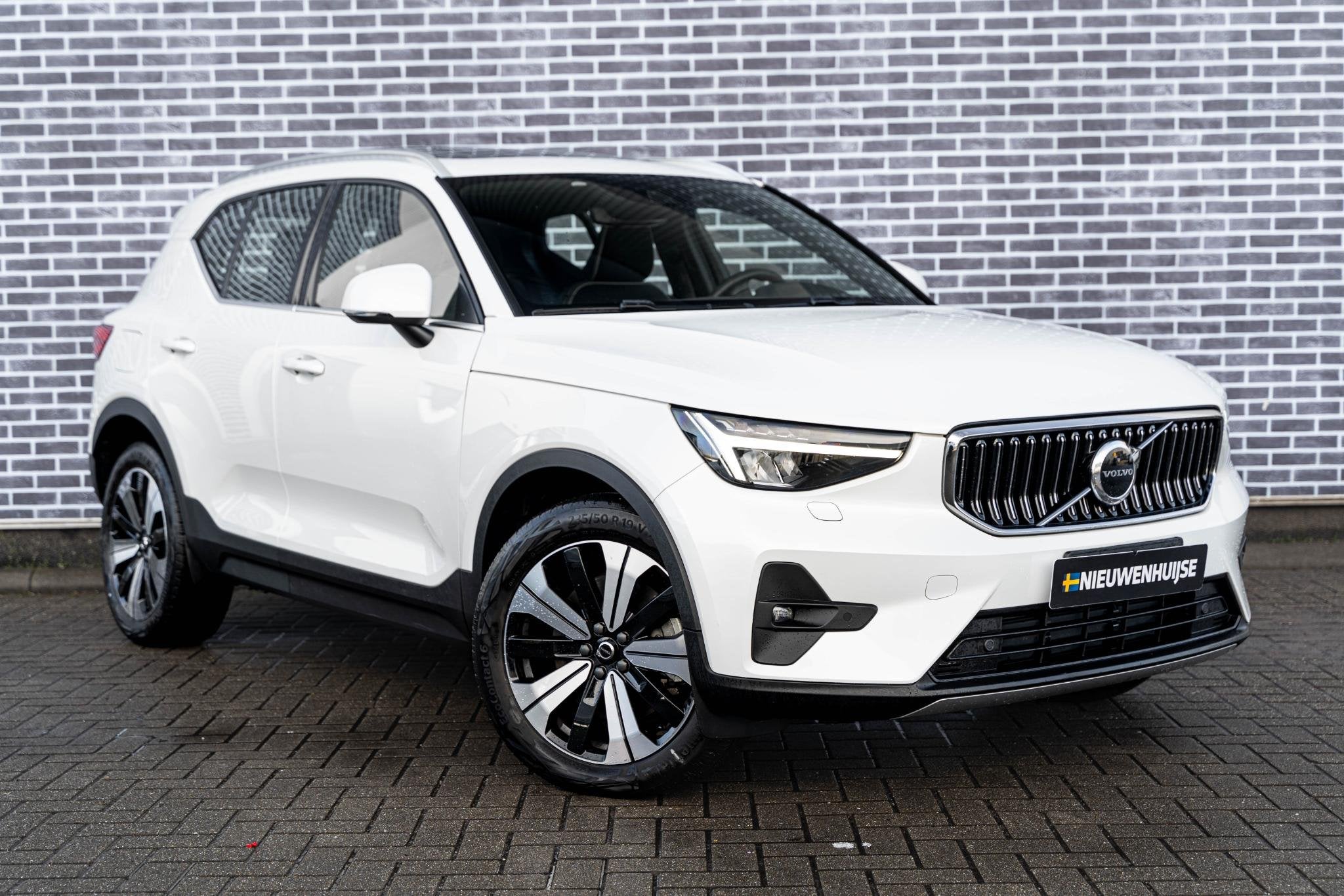 Volvo XC40 Plug-in Hybrid T4 Ultimate Bright | Facelift | Na, Auto's, Volvo, 12 maanden, Euro 6, 1712 kg, Leder en Stof