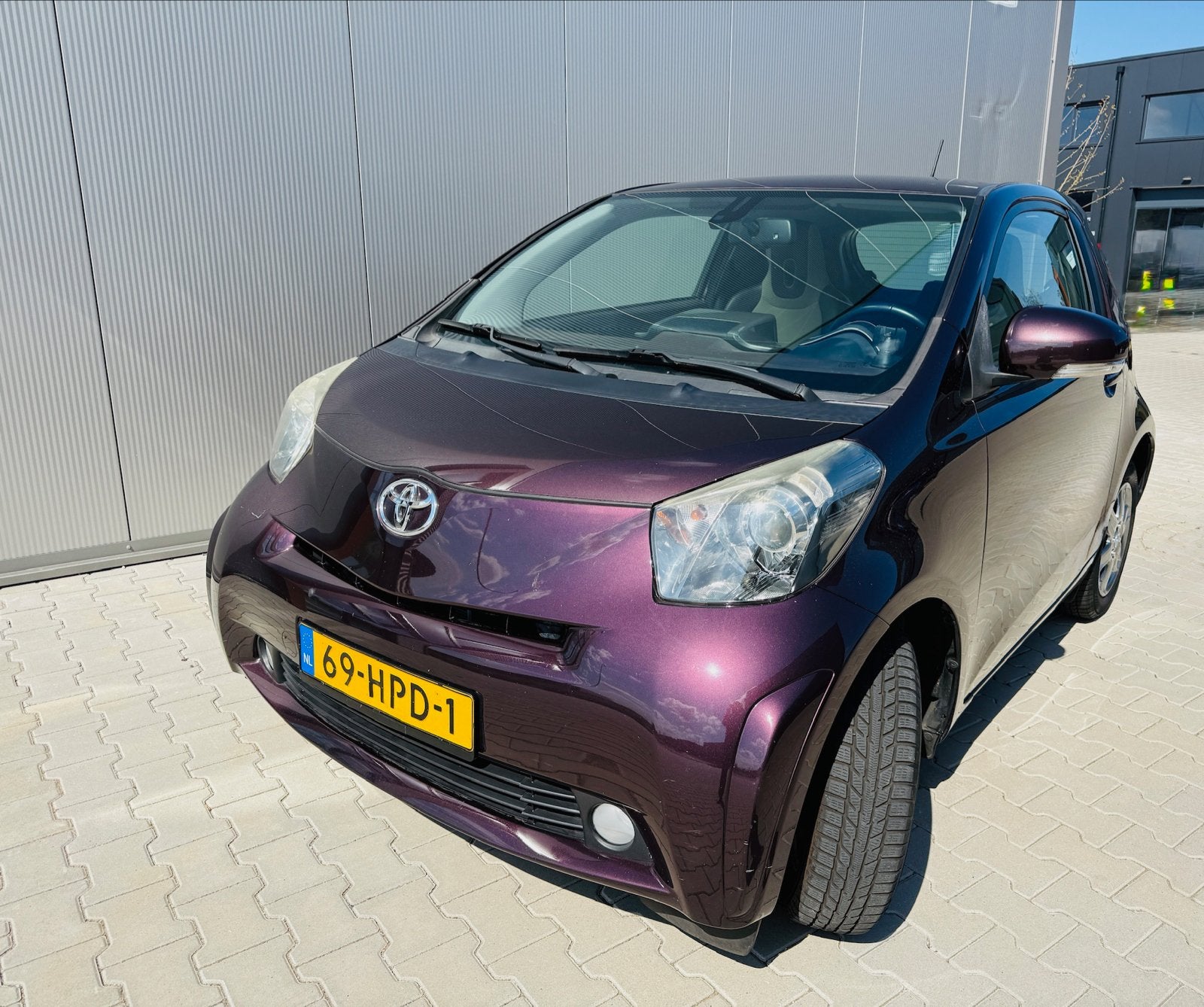 Toyota iQ