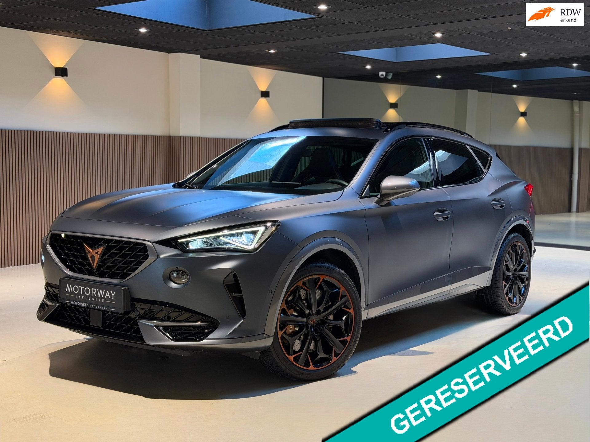 Cupra FORMENTOR 2.0 TSI 4DRIVE|Kuipstoelen|Pano|Beats|Copper, Auto's, 4 cilinders, Automatische klimaatregeling, Zwart, Vierwielaandrijving