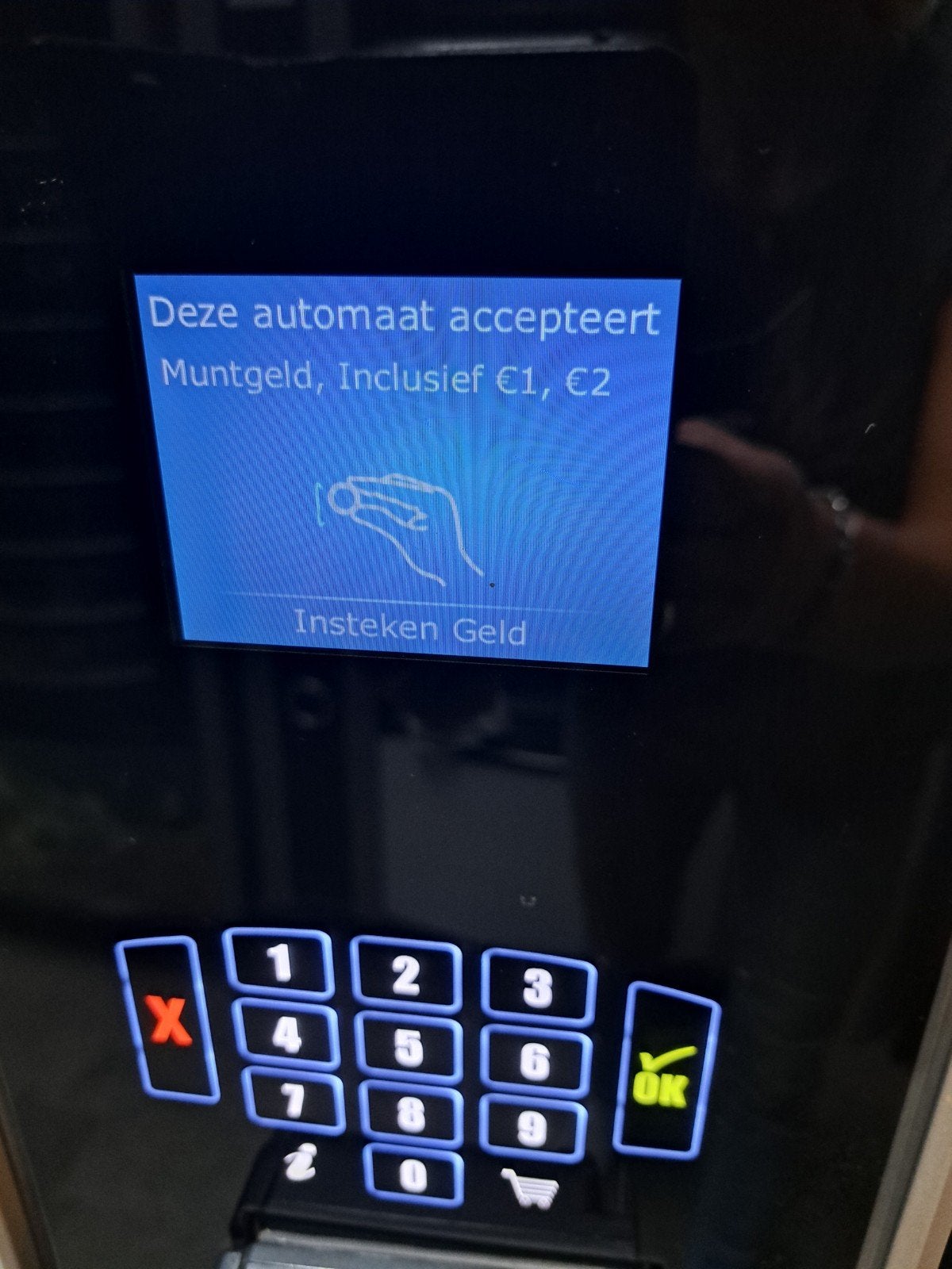 Snack automaat Crane merchant gekoeld, Ophalen, Gebruikt