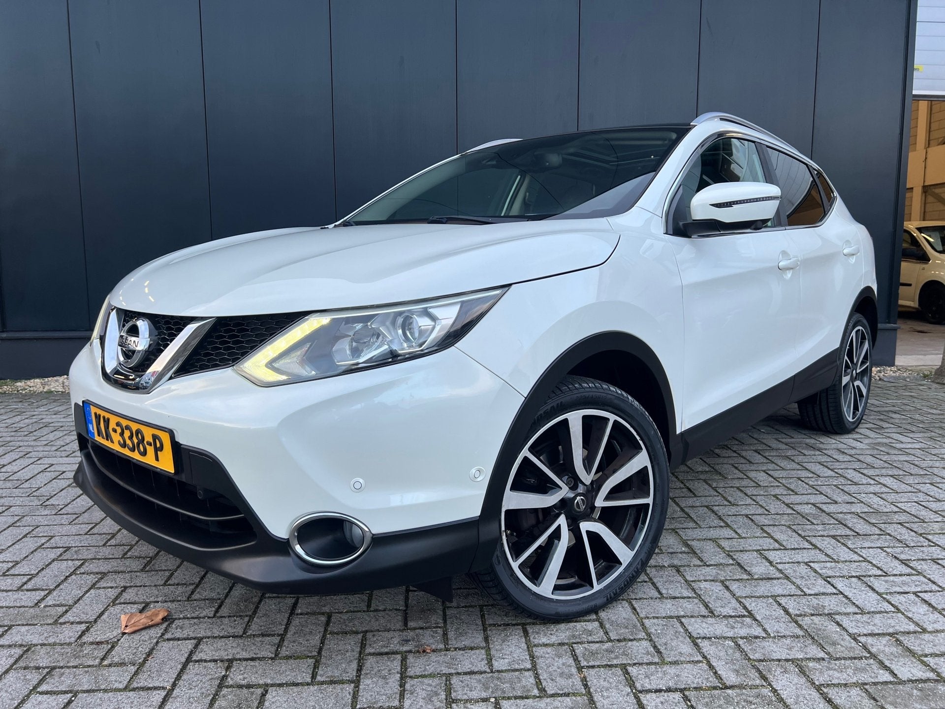Nissan Qashqai 1.2 Tekna '16 OrgNl Leer/Navi/19'Lmv/Panodak, Auto's, Voorwielaandrijving, Gebruikt, 4 cilinders, 116 pk