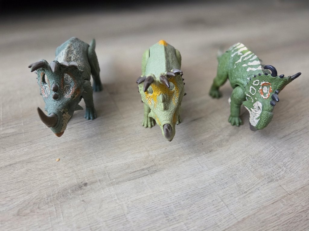Diverse mattel jurassic world sinoceratopsen, Ophalen of Verzenden, Zo goed als nieuw