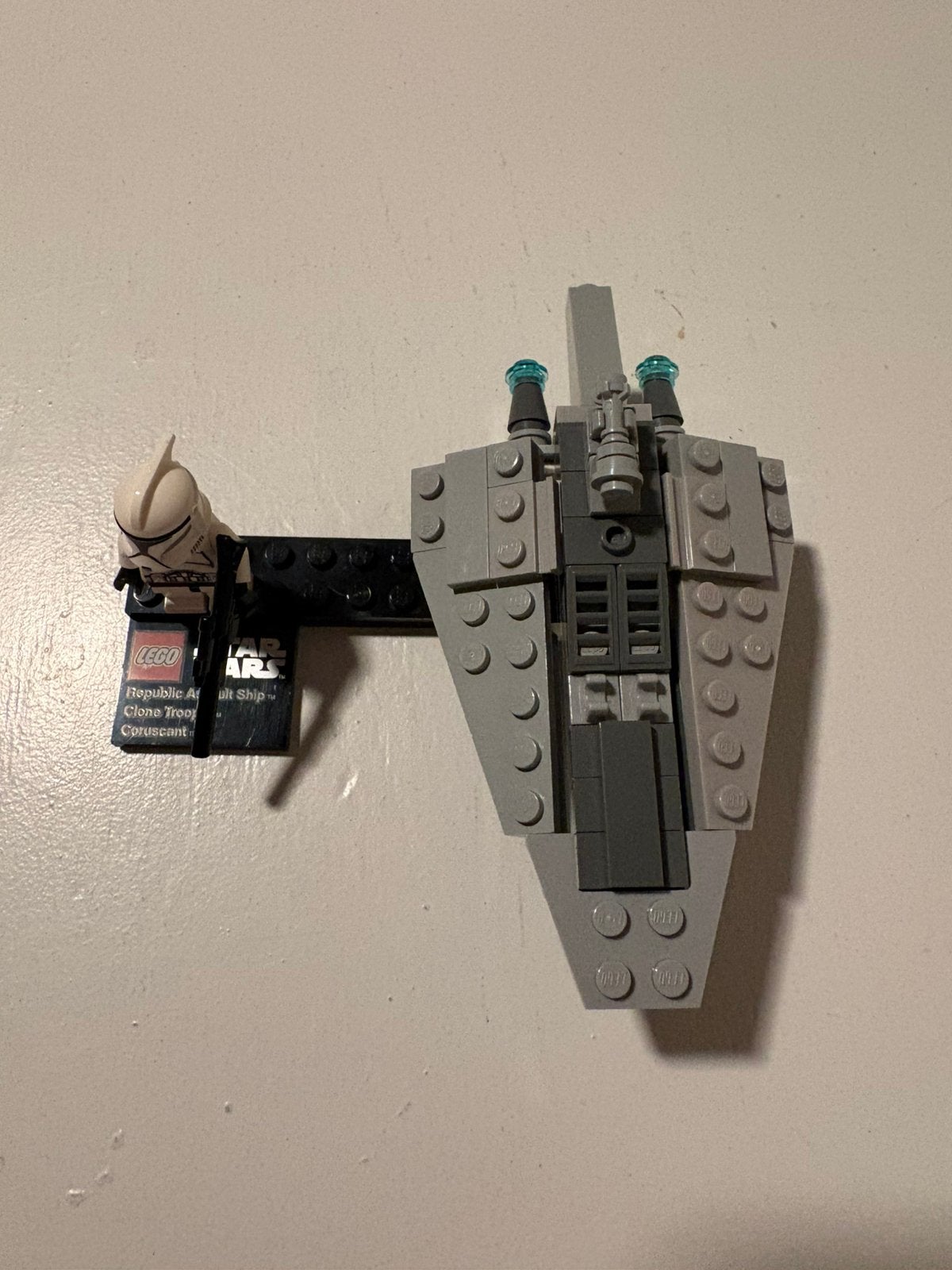 LEGO Star Wars 75007 Republic Assault Ship & Clone Trooper