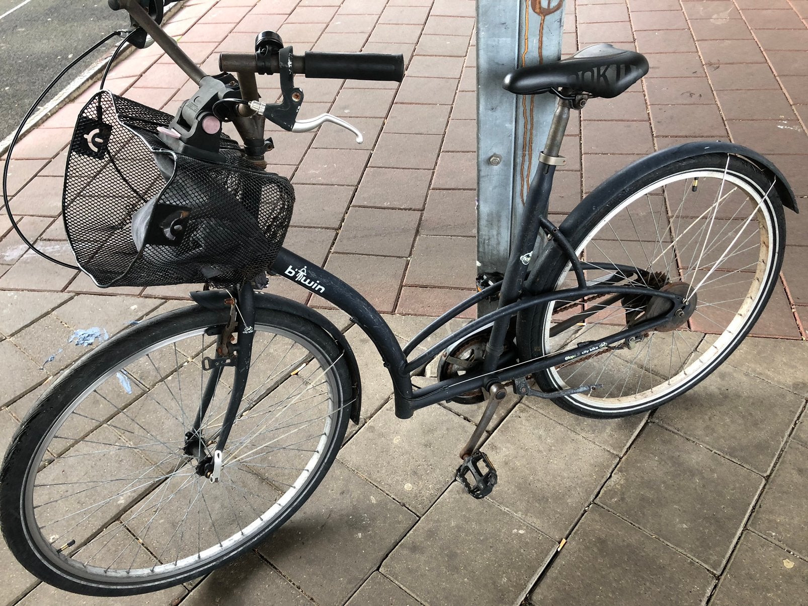 B twin dames fiets, Ophalen, Zo goed als nieuw