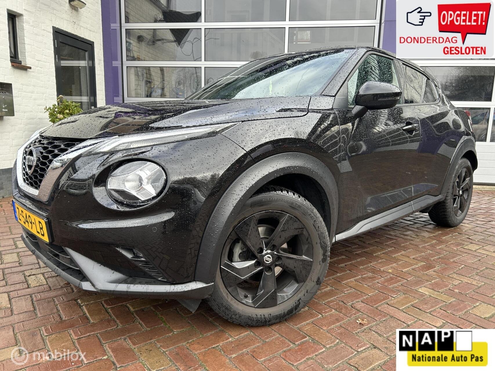 Nissan Juke 1.0 DIG-T Tekna * AUTOMAAT * TREKHAAK * NAVI *, Stof, Euro 6, Zwart, 1176 kg
