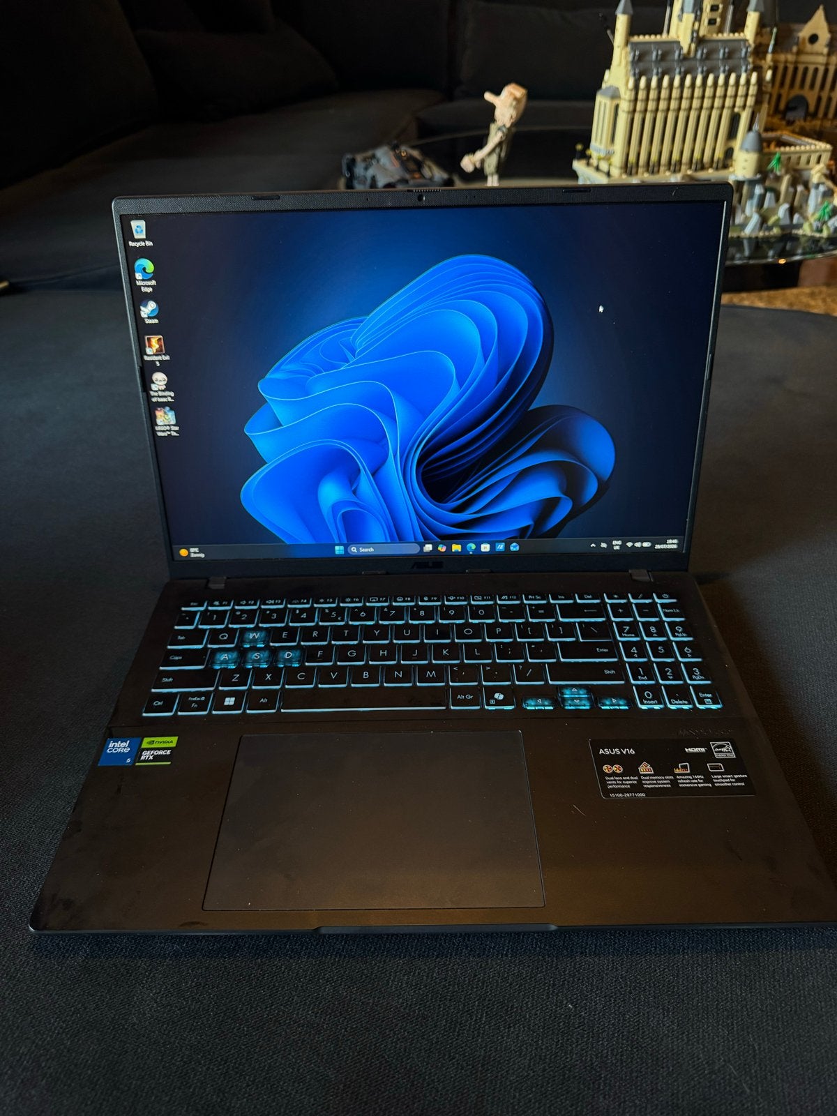 ASUS Vivobook 16 (Core 5 210H / RTX 4050 / 16GB RAM), Ophalen, Met videokaart, Zo goed als nieuw, Gaming