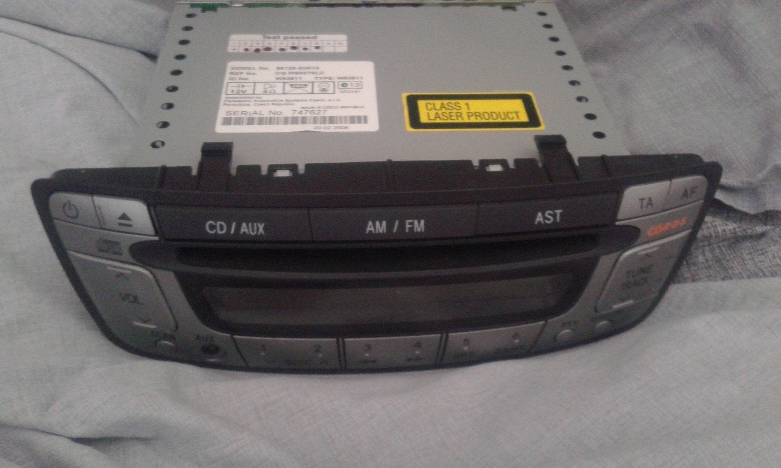 Autoradio cd/aux Toyota Aygo Peugeot 107 Citroen C1, Auto diversen, Autoradio's, Gebruikt, Ophalen of Verzenden