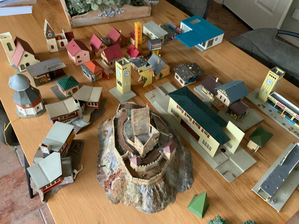 Diverse modelhuizen voor trein, Hobby en Vrije tijd, Ophalen of Verzenden, Gelijkstroom of Wisselstroom, Overige merken