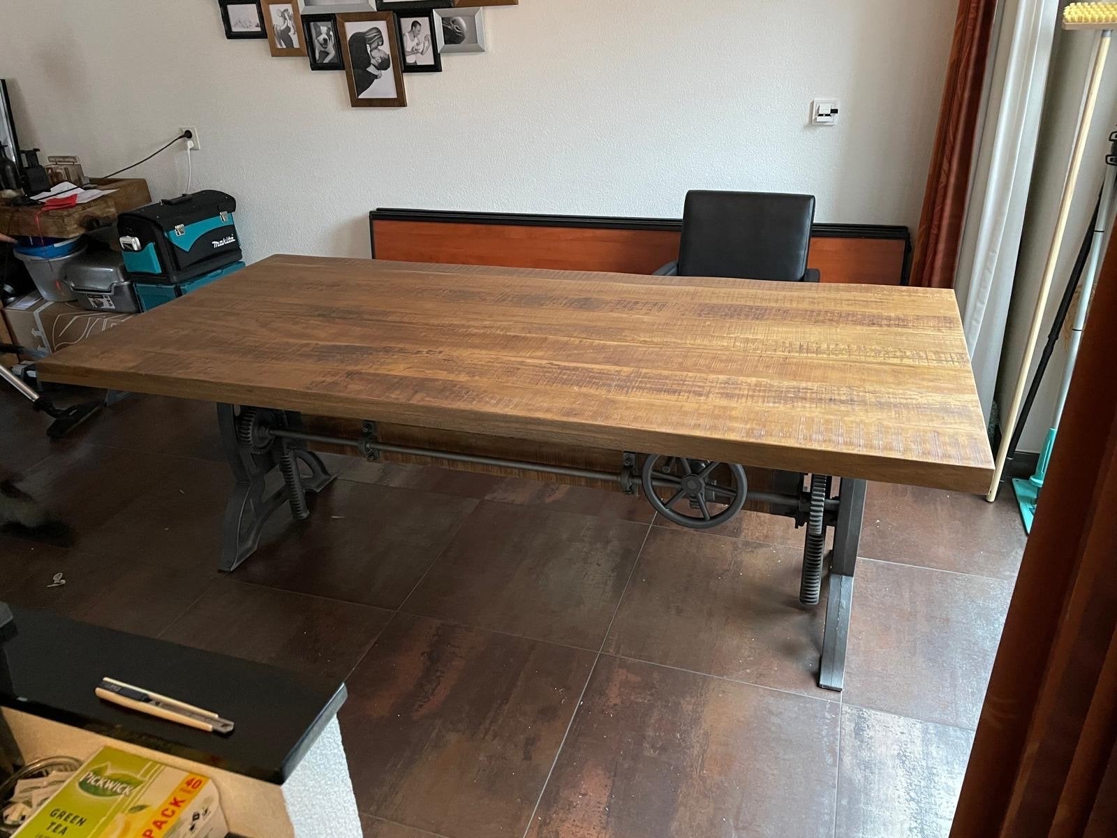 In hoogte verstelbare mangohout eettafel, Huis en Inrichting, Ophalen, Gebruikt, 200 cm of meer, 50 tot 100 cm
