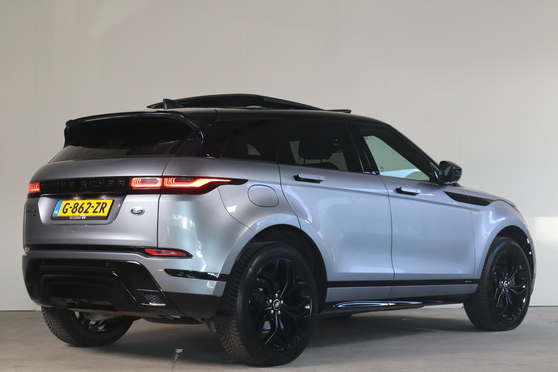 Land Rover Range Rover Evoque 2.0 P200 AWD R-Dynamic S - NL, 1800 kg, Euro 6, 4 cilinders, Bedrijf