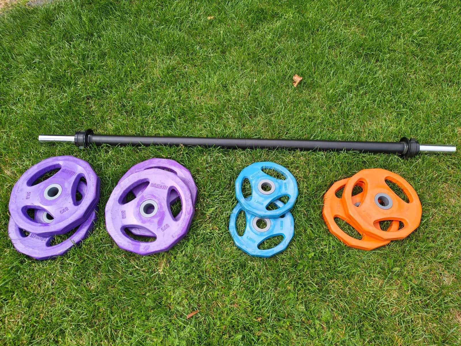 Halterstang met 30kg gewichten - nette staat, Sport en Fitness, Ophalen, Zo goed als nieuw, Halterset
